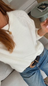Sweter MALONE cream okrągły dekolt 